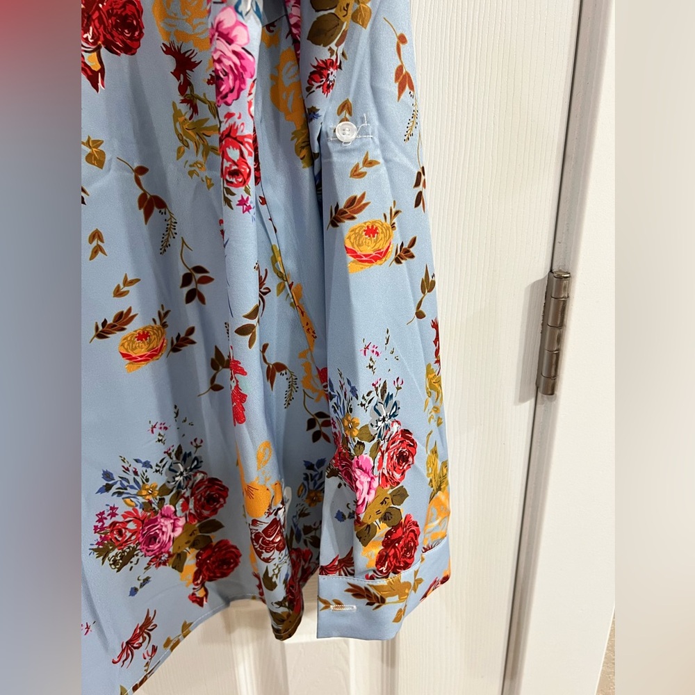 Floral blouse - Picture 3 of 4